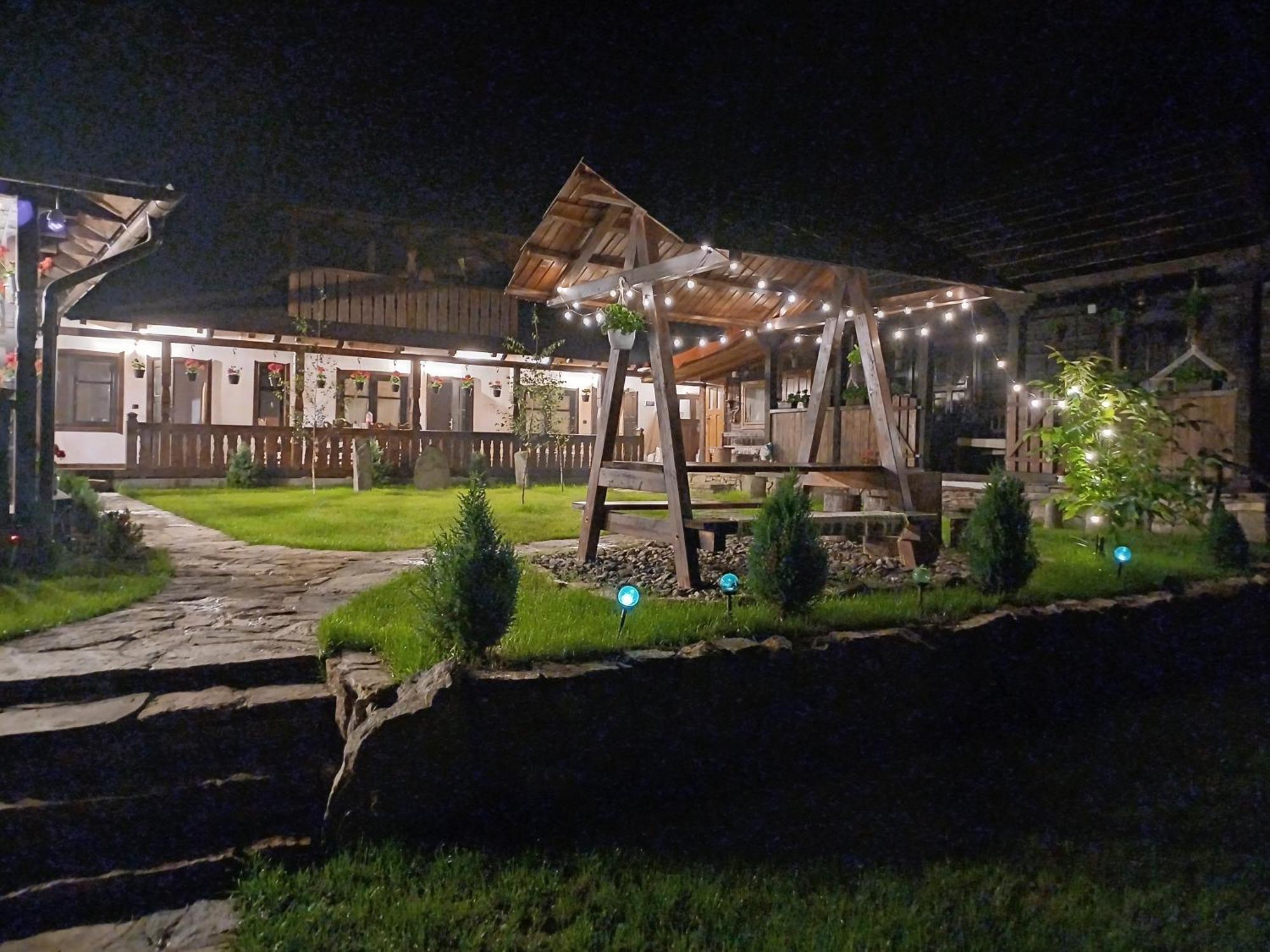 Vila Casuta Din Valea Regilor Gradistea de Munte Exteriér fotografie